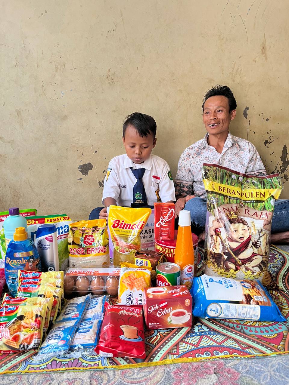 Bantuan Sembako untuk Anak Pengidap Talasemia