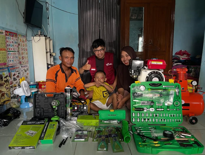 Tolong! Anak Penjual Es Lilin ini Harus Segera di Operasi